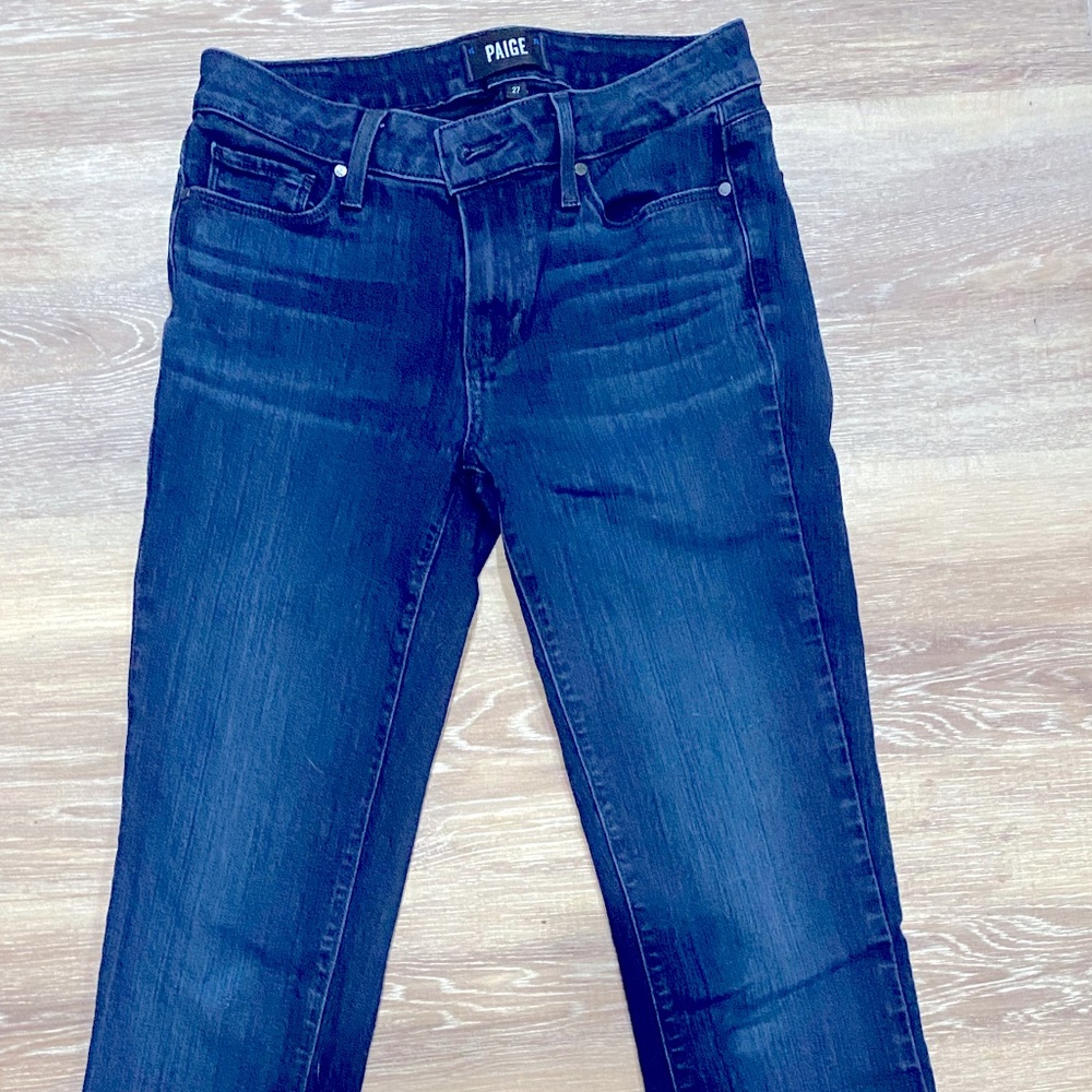 Paige Manhattan Jeans! Length fits 5’5” and under